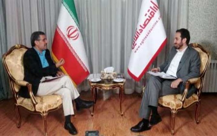 دکتر احمدی نژاد: درآمدهای نفتی باید به صورت مساوی بین مردم تقسیم شود